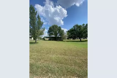 83 Roots Road, Martindale, TX 78655 - Photo 2