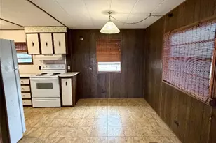 83 Roots Rd, Martindale, TX 78655 - Photo 8