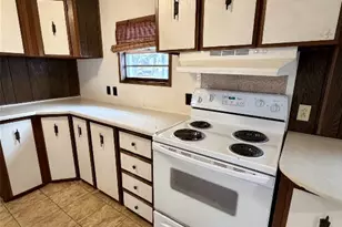 83 Roots Rd, Martindale, TX 78655 - Photo 6