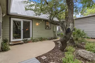 12400 Shady Acres Dr, Buda, TX 78610 - Photo 6