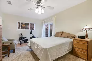 2504 Great Oaks Pkwy, Austin, TX 78756 - Photo 16