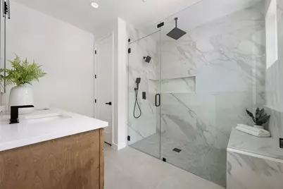 4324 Airport Boulevard #B, Austin, TX 78722 - Photo 6
