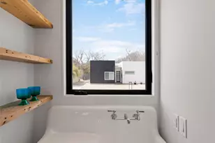 1803 Clifford Ave, Austin, TX 78702 - Photo 36