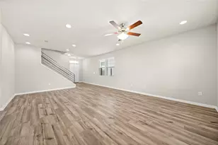 10025 Dawn Pearl Dr, Austin, TX 78748 - Photo 8
