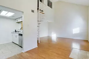 2401 Leon St, Austin, TX 78705 - Photo 10