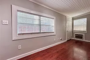 2103 E 16th St, Austin, TX 78702 - Photo 16