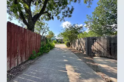 2103 E 16th Street #Annex, Austin, TX 78702 - Photo 22