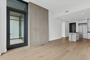 610 Davis St, Austin, TX 78701 - Photo 8