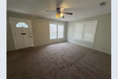 306 Bowie Street, Luling, TX 78648 - Photo 10