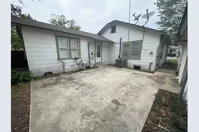 306 Bowie Street, Luling, TX 78648 - Photo 28
