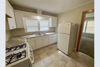 306 Bowie Street, Luling, TX 78648 - Photo 14