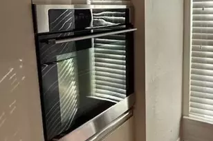 2018 W Rundberg Ln, Austin, TX 78758 - Photo 10