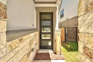 2702 Sebring Cir, Austin, TX 78747 - Photo 4