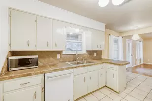 2114 Bel-Air Dr, Taylor, TX 76574 - Photo 24