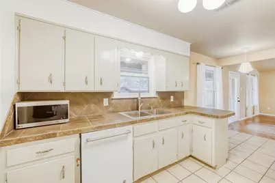2114 Bel Air Drive, Taylor, TX 76574 - Photo 24