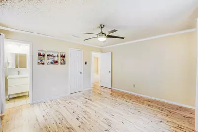 2114 Bel Air Drive, Taylor, TX 76574 - Photo 10