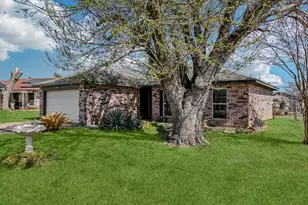 1107 Long Meadow Dr, Round Rock, TX 78664 - Photo 4