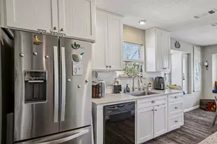 1107 Long Meadow Dr, Round Rock, TX 78664 - Photo 16