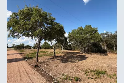 7257 Cr 252, Bertram, TX 78605 - Photo 6