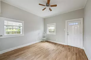 2511 San Gabriel St, Austin, TX 78705 - Photo 18