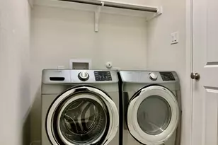 2500 Forest Creek Dr, Round Rock, TX 78664 - Photo 10