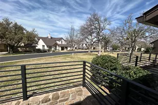 100 Bay Point Dr, Horseshoe Bay, TX 78657 - Photo 16