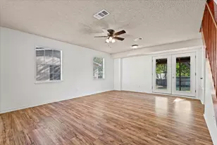 205 Cisneros St, Kyle, TX 78640 - Photo 2