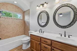 10215 Twin Lake Loop, Dripping Springs, TX 78620 - Photo 14