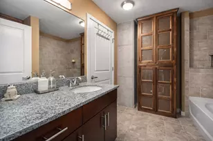 360 Nueces St, Austin, TX 78701 - Photo 24