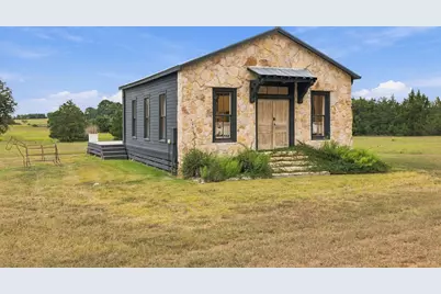 6389 Miller Road, New Ulm, TX 78950 - Photo 28