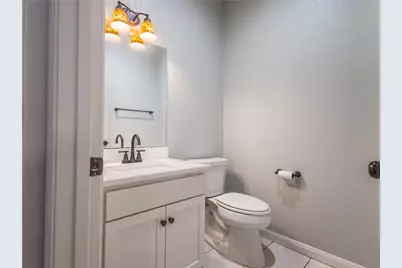 102 Elmwood Drive, New Braunfels, TX 78130 - Photo 12