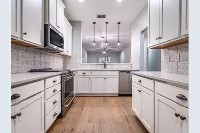 102 Elmwood Drive, New Braunfels, TX 78130 - Photo 1