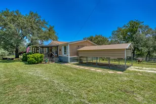 122 Heritage Dr, Johnson City, TX 78636 - Photo 8