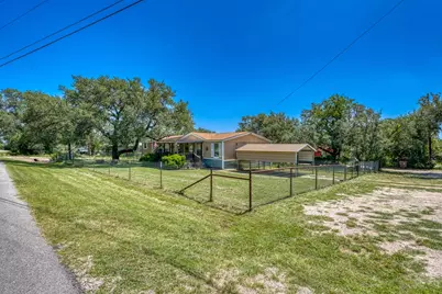 122 Heritage Drive, Johnson City, TX 78636 - Photo 4