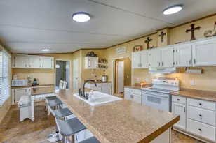 122 Heritage Dr, Johnson City, TX 78636 - Photo 20