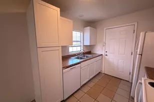 212 Aster St, Kingsland, TX 78639 - Photo 4