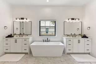 116 Tranquility Trails Dr, Spicewood, TX 78669 - Photo 32