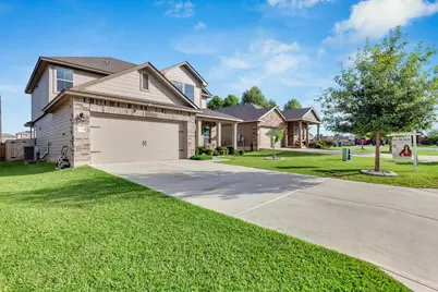 104 Uncle Billy Way, Jarrell, TX 76537 - Photo 2