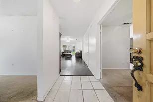 6511 Bridgewater Cove, Austin, TX 78723 - Photo 4