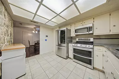 6511 Bridgewater Cove, Austin, TX 78723 - Photo 18