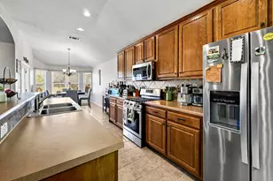 20404 Farm Pond Ln, Pflugerville, TX 78660 - Photo 10