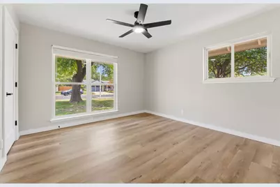 911 Cripple Creek Drive, Austin, TX 78758 - Photo 18