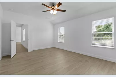 277 Rivers Edge Drive, Georgetown, TX 78628 - Photo 14