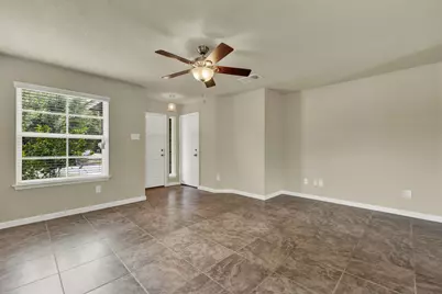 401 Summerside Avenue, Lockhart, TX 78644 - Photo 6