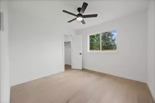7901 Woodcroft Dr, Austin, TX 78749 - Photo 16