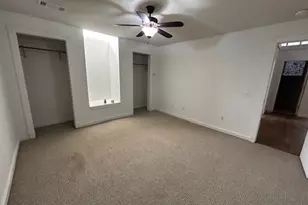 109 N Main St, Taylor, TX 76574 - Photo 10