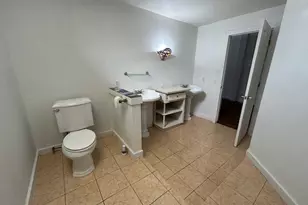 109 N Main St, Taylor, TX 76574 - Photo 14