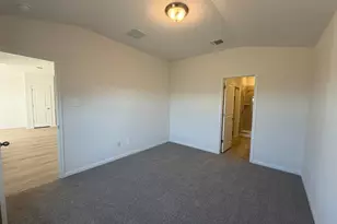 105 Honey Bee Rd, Jarrell, TX 76537 - Photo 8