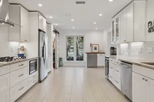 8610 Mesa Dr, Austin, TX 78759 - Photo 10