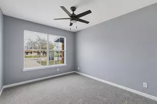 2258 W Mill St, New Braunfels, TX 78130 - Photo 24